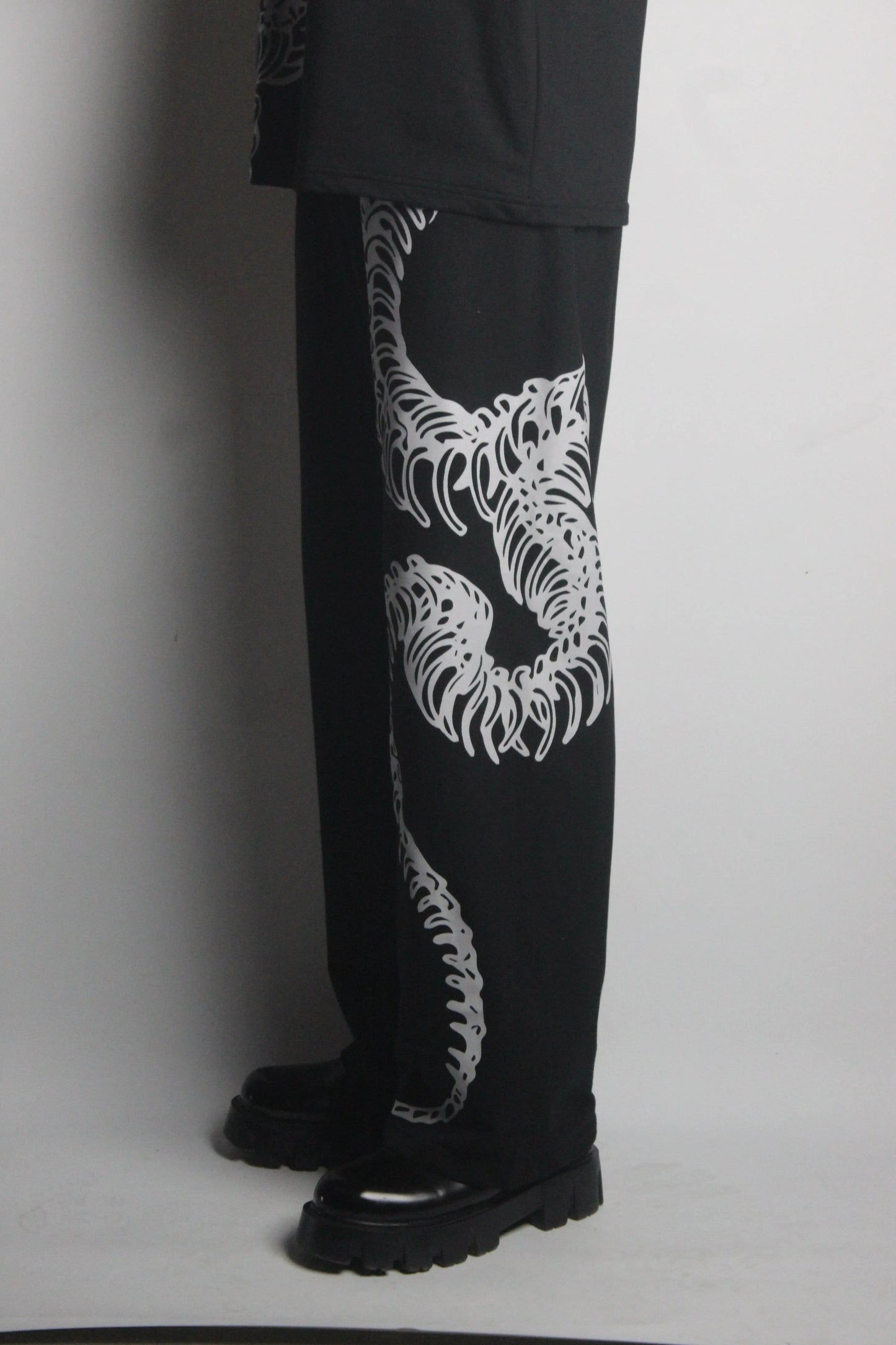 HEBI UNISEX STRAIGHT FIT BAGGY PANTS