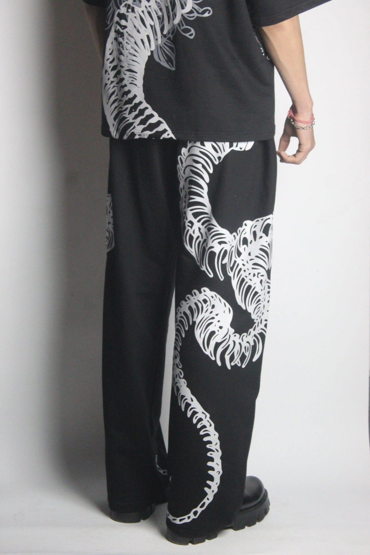 HEBI UNISEX STRAIGHT FIT BAGGY PANTS